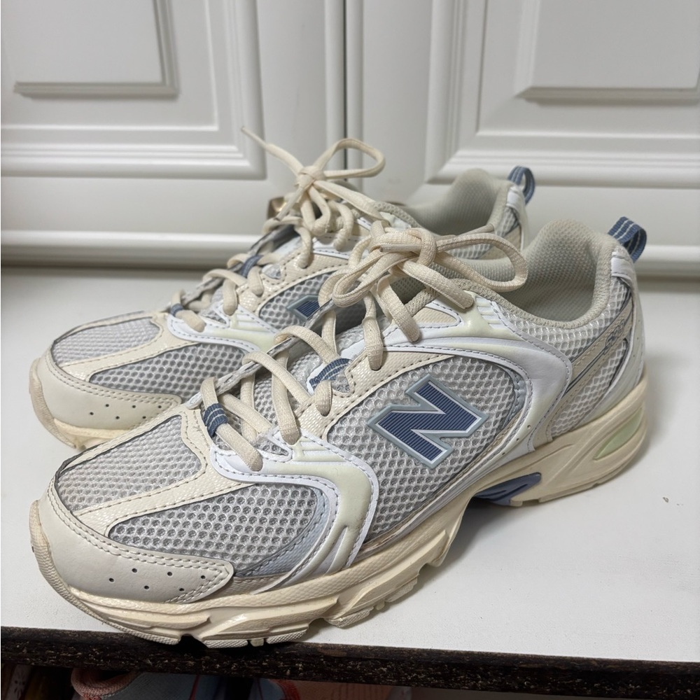 New Balance 530 sneakers - Cream and light blue 7.5